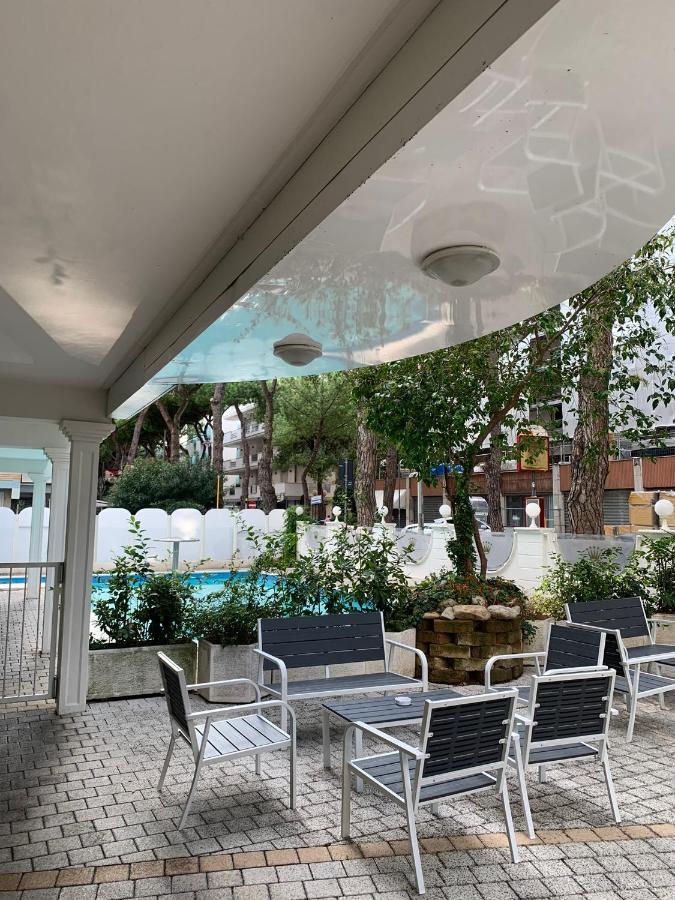 Hotel Royal Plaza Rimini Kültér fotó