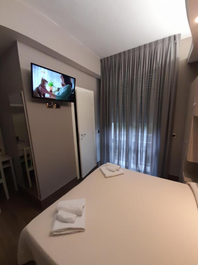 Hotel Royal Plaza Rimini Kültér fotó
